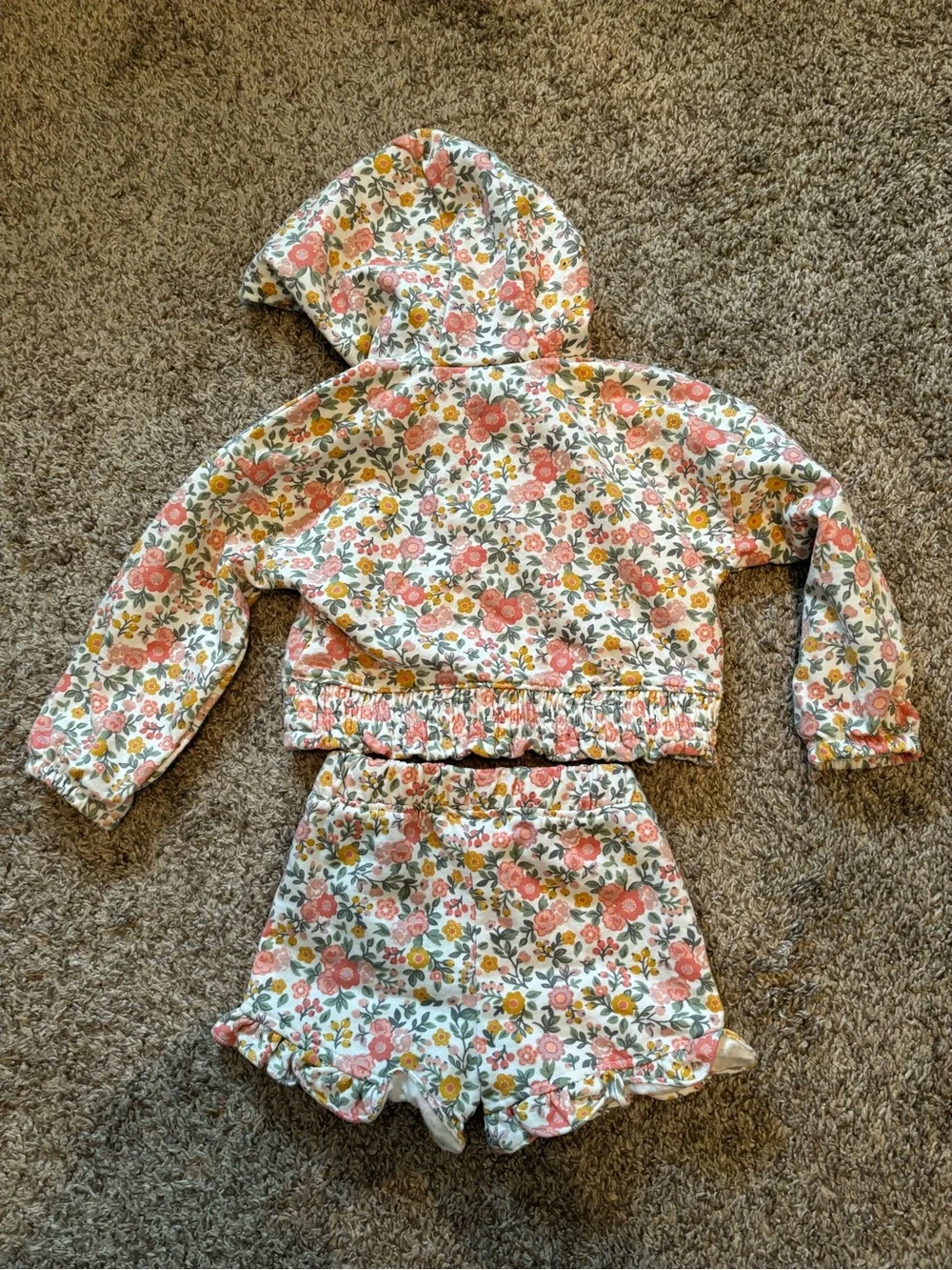 Hoodie & shorts matching set